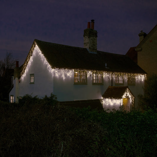 15M White Snowing Icicles With Whtie Cable - 720 LEDS