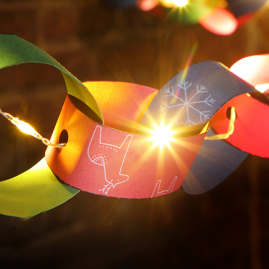 2.2m DIY Patterned Paper Chain - 20 Warm White LEDs