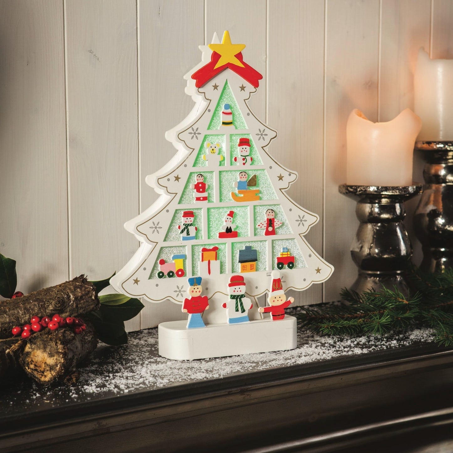 31cm Wooden Christmas Tree - 2 Colour Changing LEDs