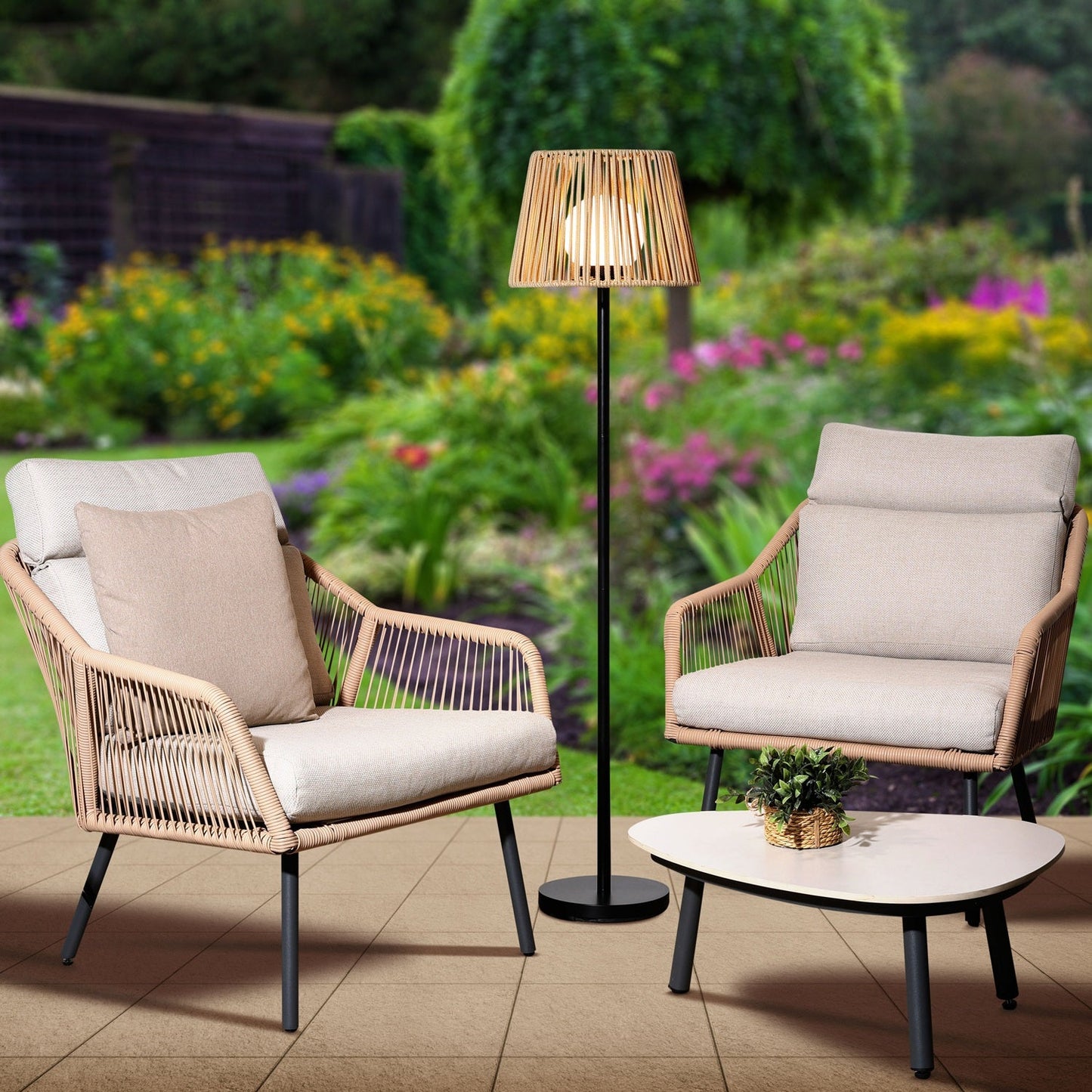 Garda Latte 1.4m Floor Lamp