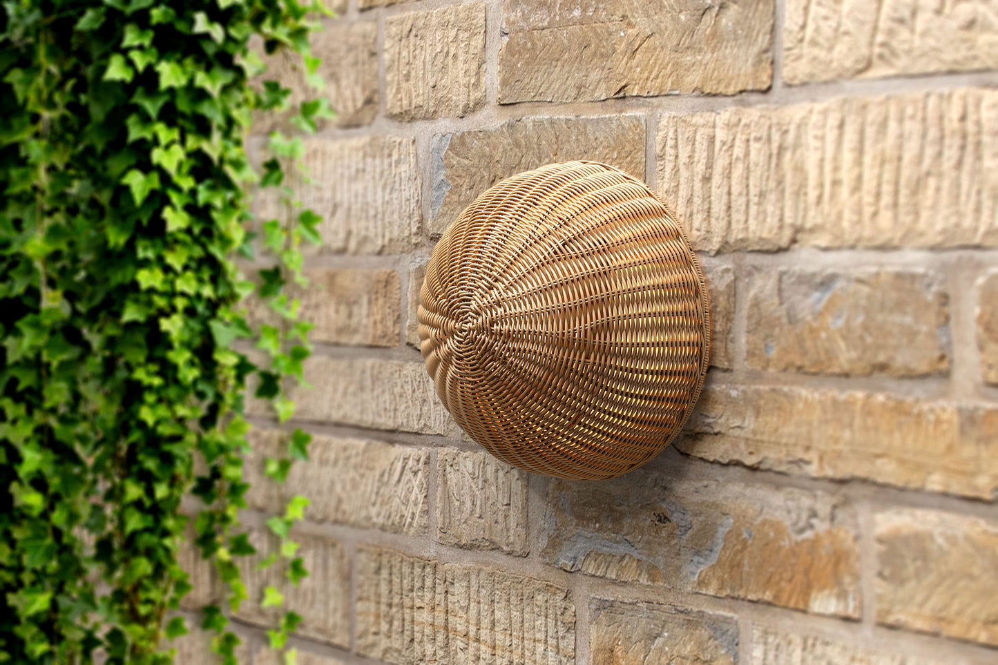 Cerchio Sesame Rattan Wall Light