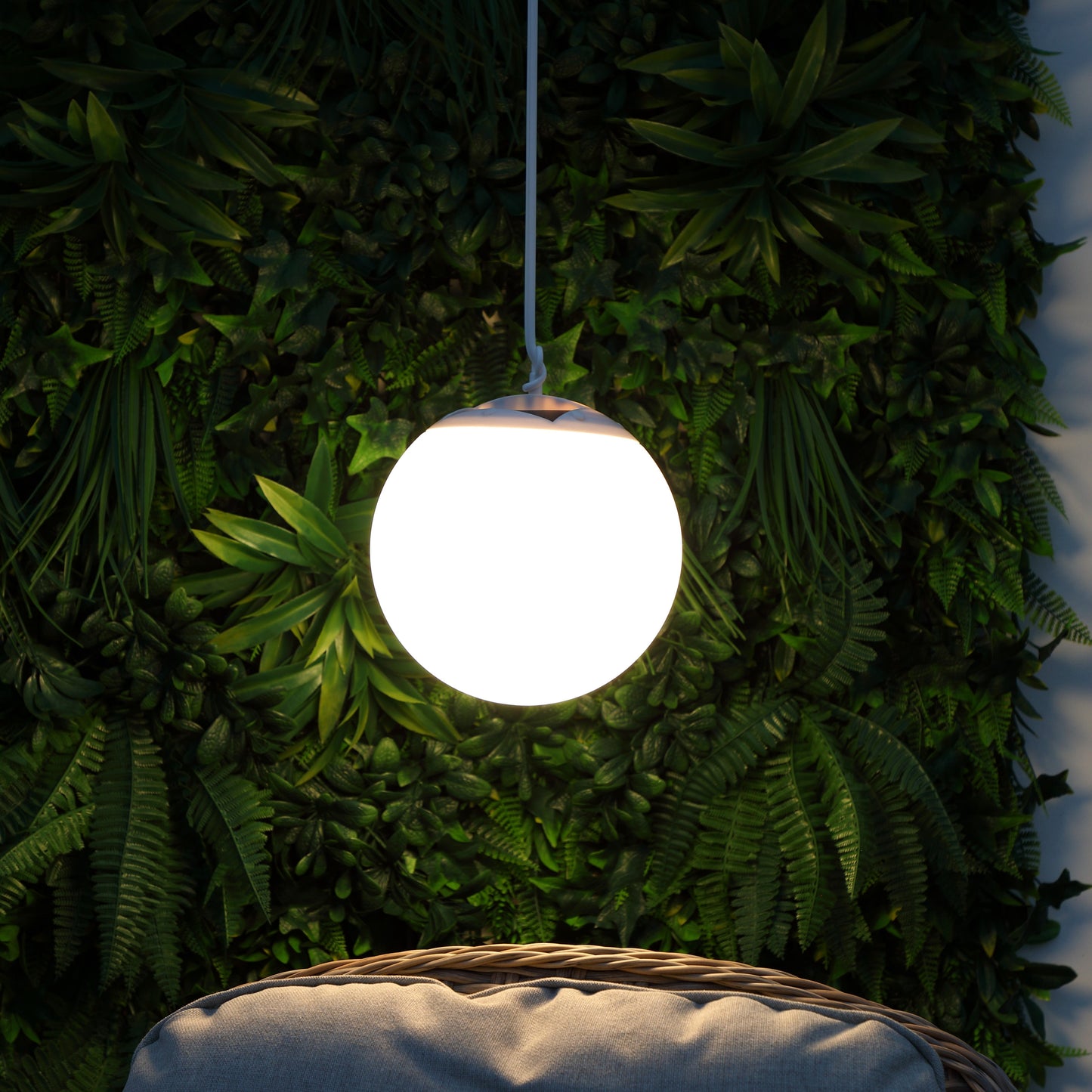 PE Solar Hanging Sphere