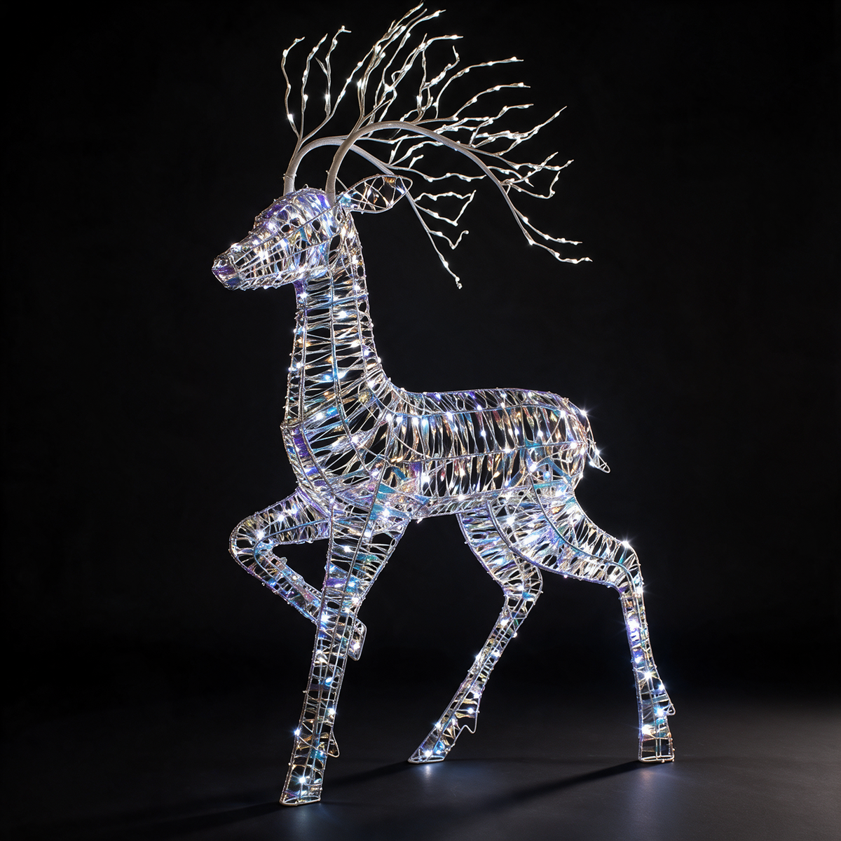 1.4M Iridescent Richmond Stag